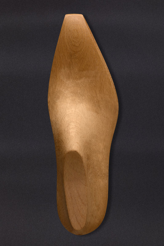 Mens Formal Chisel - 18mm Heel Height / 13mm Toe Spring - Wooden Shoe Last - TOP VIEW